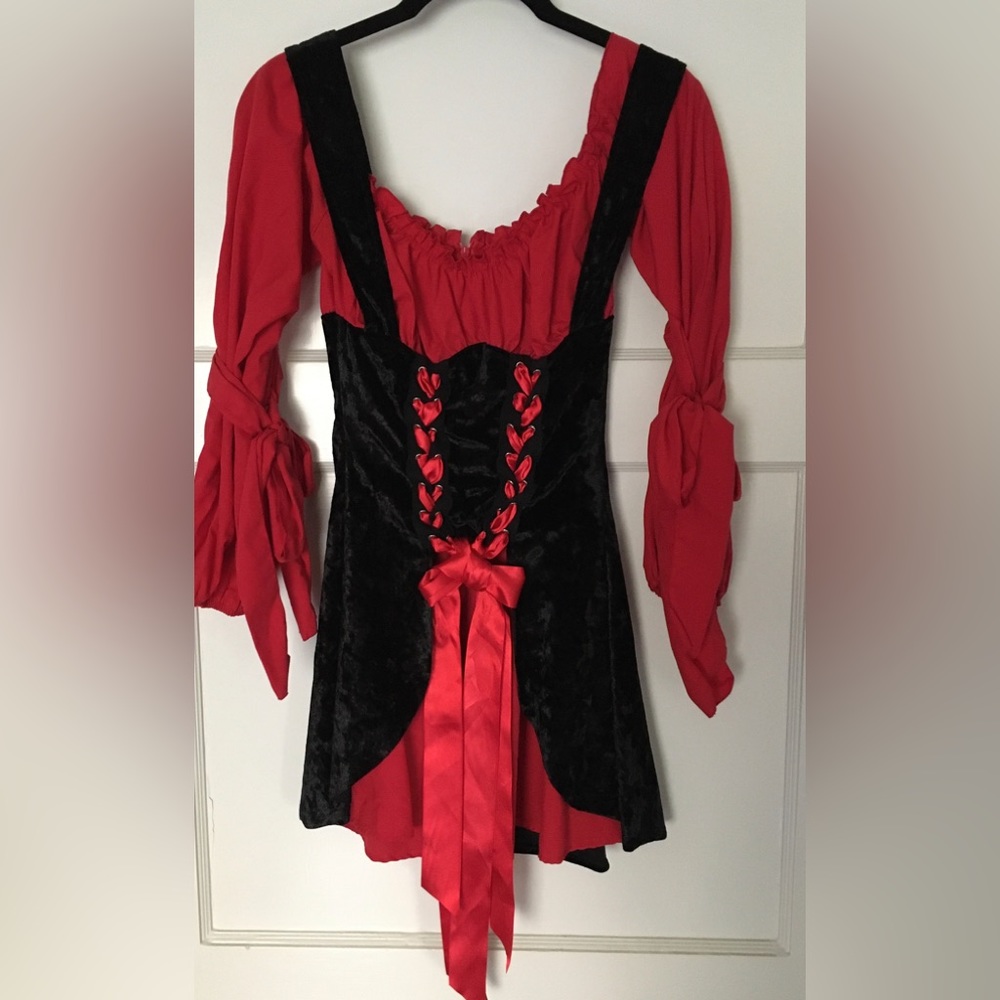 Pirate Wench Halloween Costume - small